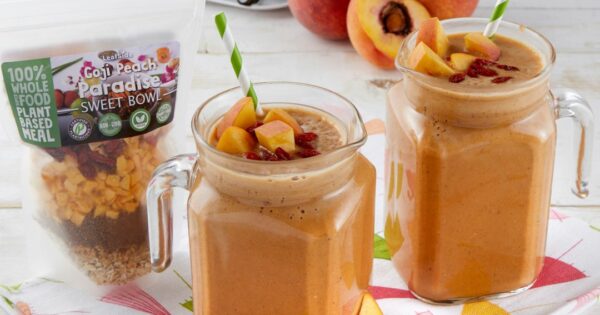 Velvety Peach Dream Smoothie - LeafSide
